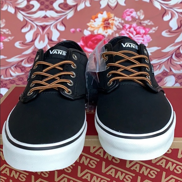 VANS MEN’S ATWOOD LEATHER BLACK/MARSHMALLOW
(Leather)Bick/Mrshmllow
VN0A327L68X - Picture 8 of 16